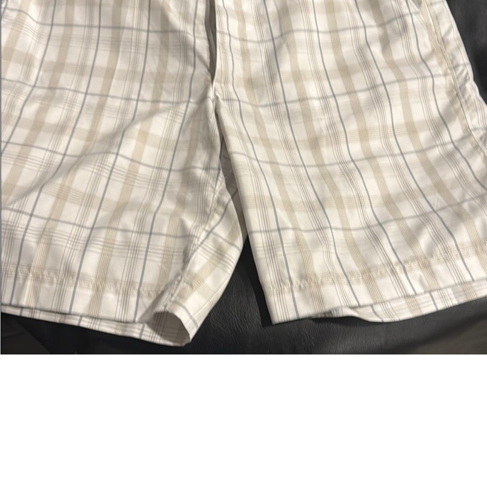 Men's Plaid Tan Shorts